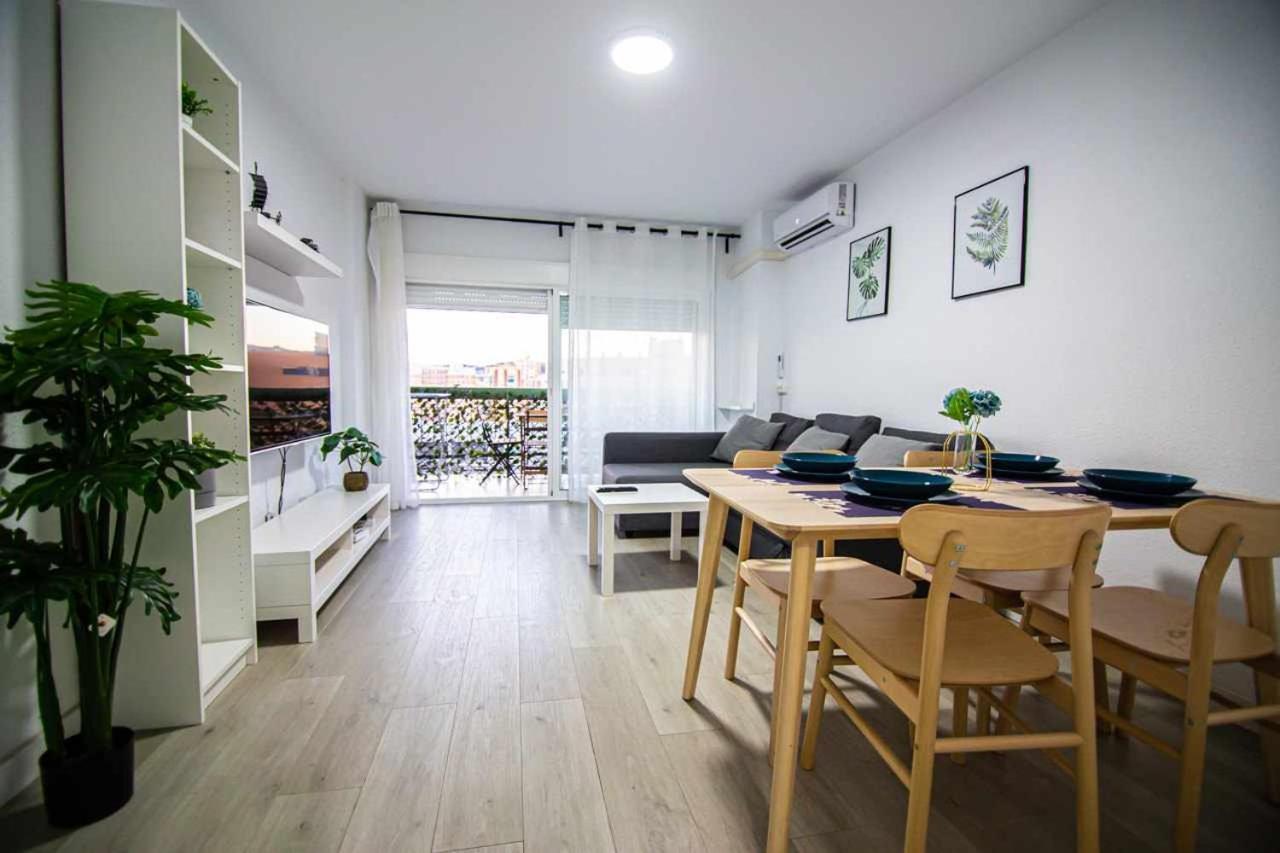 Apartamento Heroes De Sostoa Malaga Zewnętrze zdjęcie