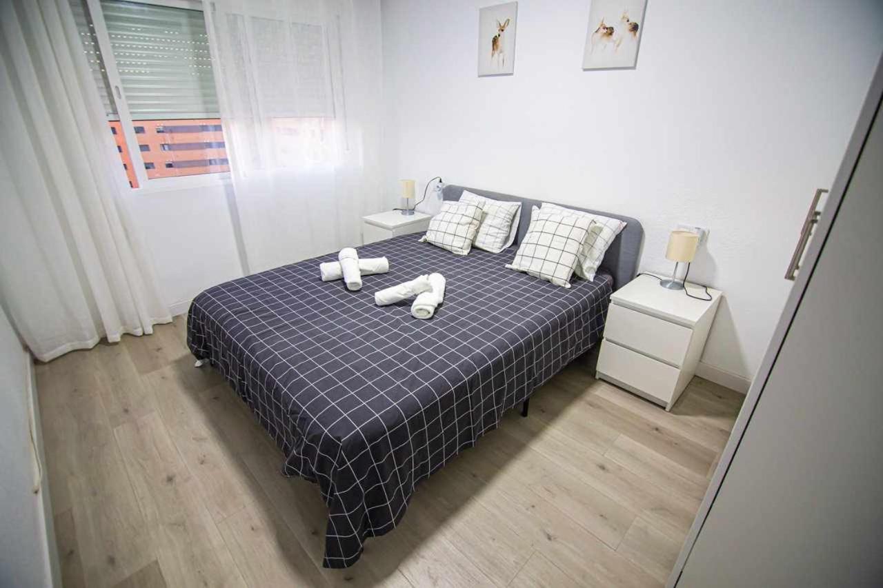 Apartamento Heroes De Sostoa Malaga Zewnętrze zdjęcie